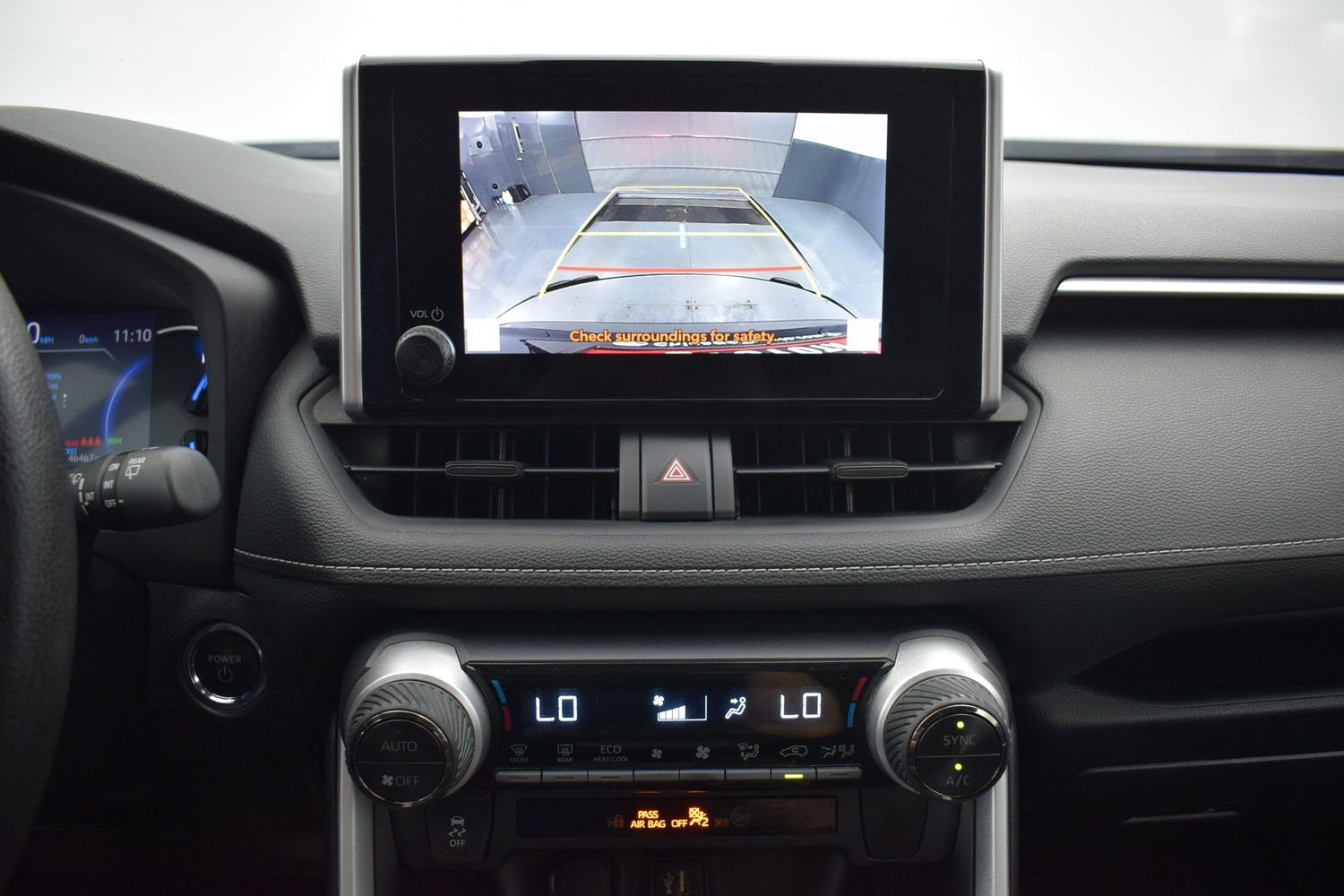 Used 2024 Toyota RAV4 XLE AWD/4WD image 15