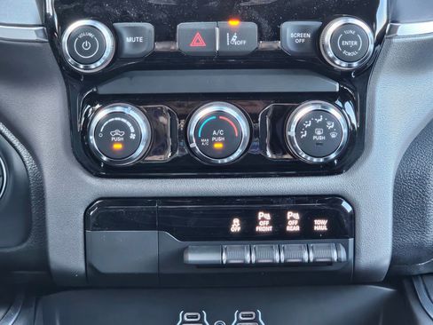 New 2026 RAM 1500 Express AWD/4WD image 11