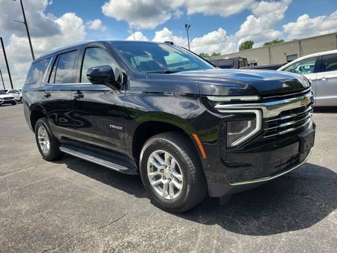 Used 2025 Chevrolet Tahoe LT AWD/4WD image 1