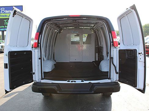 Used 2024 Chevrolet Express 2500 w/ Driver Convenience Package RWD image 16