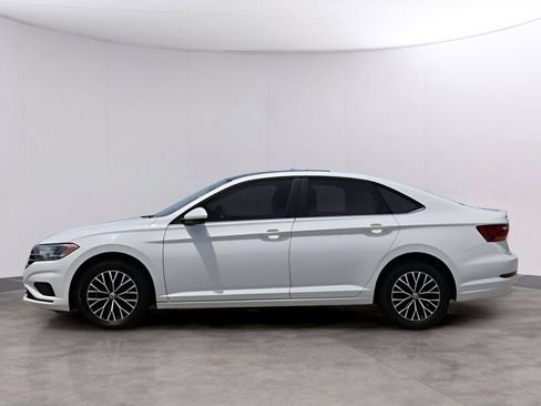 Used 2019 Volkswagen Jetta SE FWD image 4