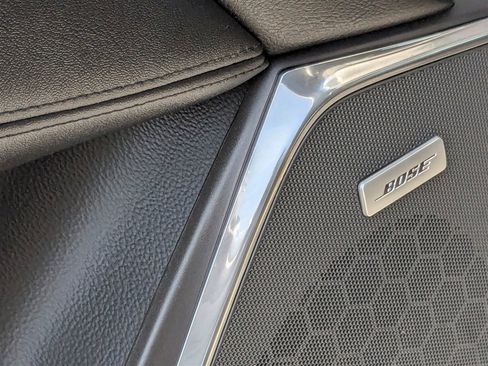 Used 2017 Cadillac Escalade Luxury image 14