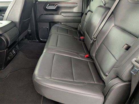 Used 2024 GMC Sierra 1500 SLT image 27