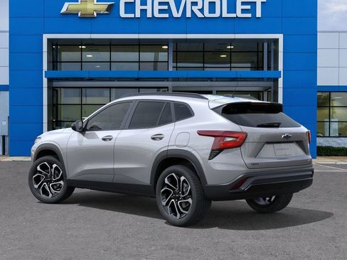 New 2026 Chevrolet Trax RS w/ Sunroof Package image 3