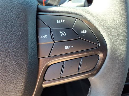 Used 2022 Jeep Cherokee Trailhawk w/ Comfort/Convenience Group image 18