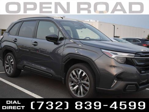 Used 2025 Subaru Forester Touring AWD/4WD image 1