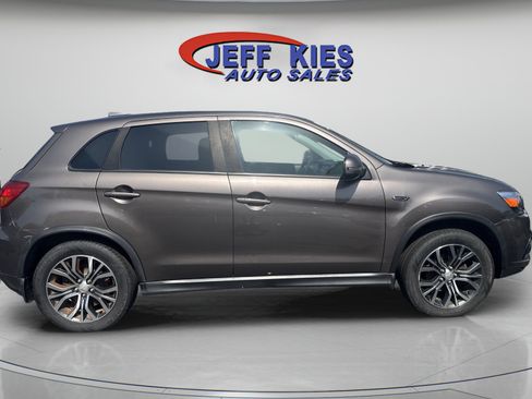 Used 2018 Mitsubishi Outlander Sport ES AWD/4WD image 4