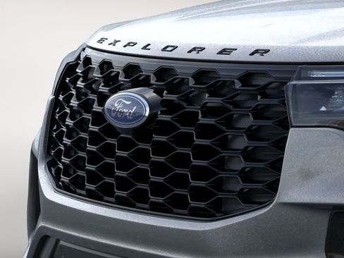 New 2026 Ford Explorer ST-Line w/ ST-Line Street Pack image 9