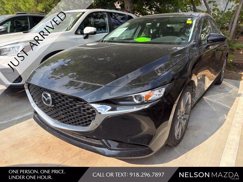 Used 2023 MAZDA MAZDA3 s FWD image 1