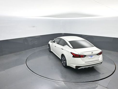 Used 2022 Nissan Altima 2.5 SV FWD image 18