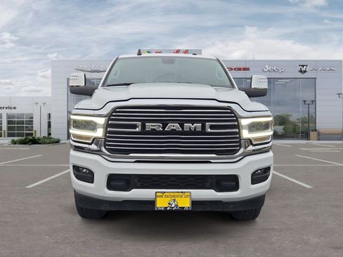 Used 2024 RAM 2500 Laramie AWD/4WD image 8