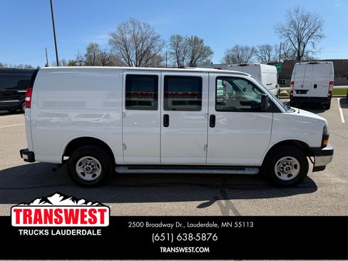 Used 2024 GMC Savana 2500 w/ Driver Convenience Package RWD image 15