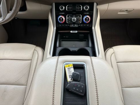 Used 2021 GMC Yukon Denali image 23