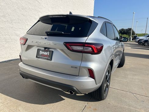 Used 2024 Ford Escape ST-Line Elite AWD/4WD image 6