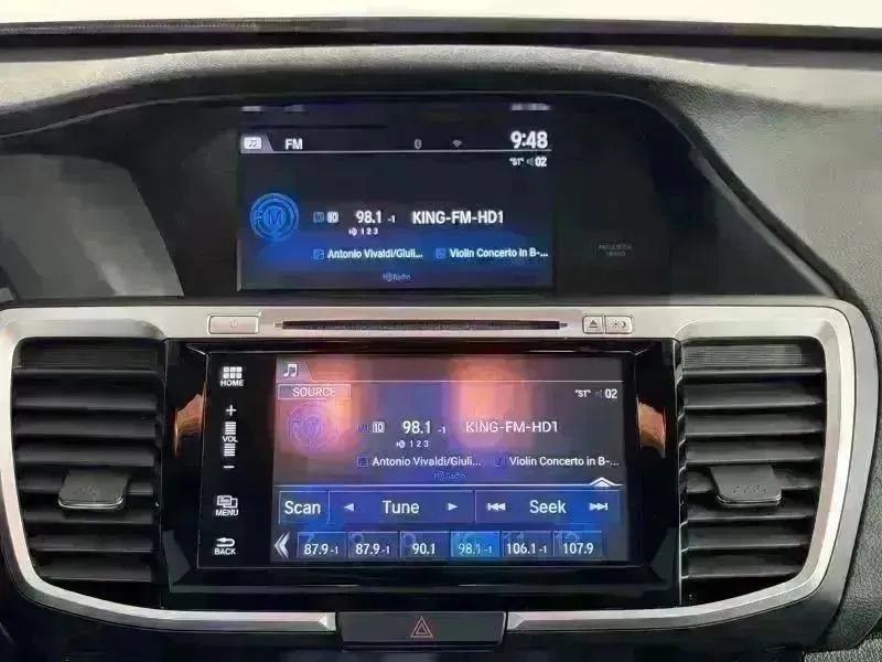 Used 2017 Honda Accord EX image 21