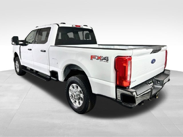 Used 2024 Ford F250 XLT w/ FX4 Off-Road Package AWD/4WD image 13
