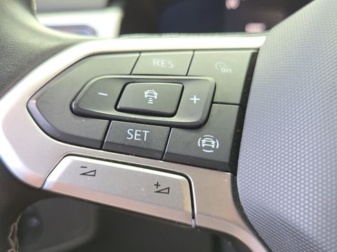 Used 2022 Volkswagen Atlas SE FWD image 29