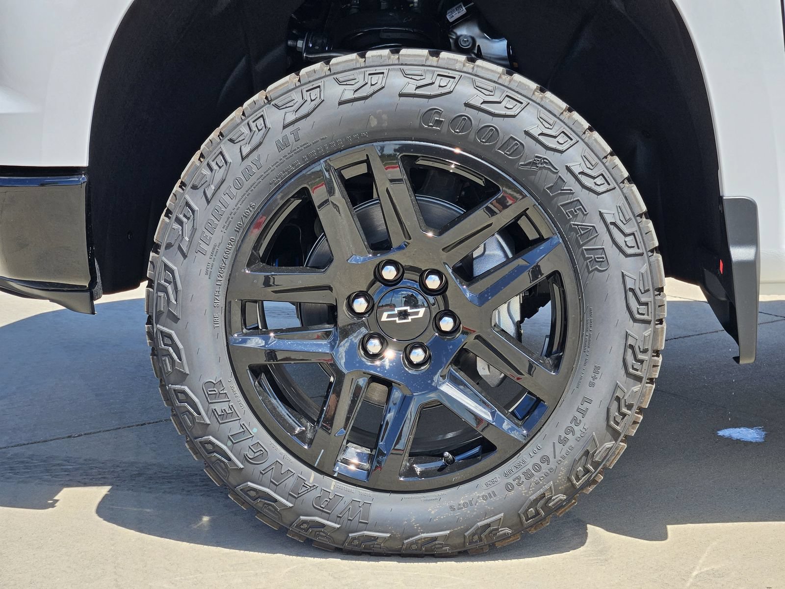 New 2026 Chevrolet Silverado 1500 LT Trail Boss w/ LPO, Dark Essentials Package AWD/4WD image 12