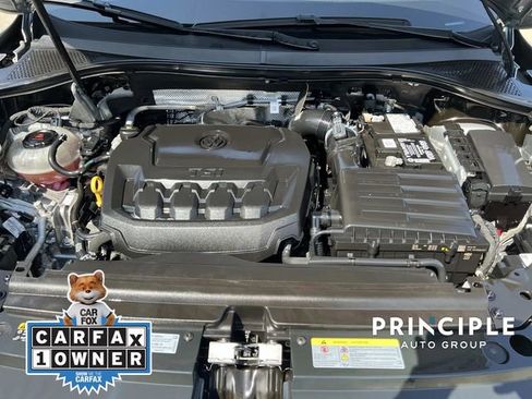 Certified 2023 Volkswagen Tiguan SE w/ Panoramic Sunroof Package image 34