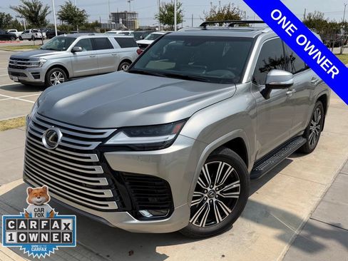 Used 2024 Lexus LX 600 4WD w/ Luxury Package image 4
