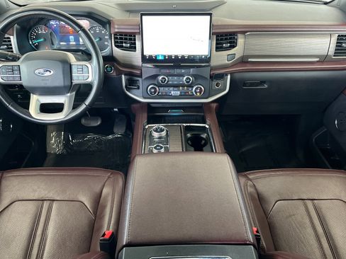 Used 2023 Ford Expedition Limited image 14