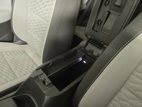 Used 2020 Chevrolet Equinox LS w/ LS Convenience Package FWD image 26
