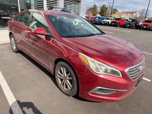 Used 2016 Hyundai Sonata SE image 8