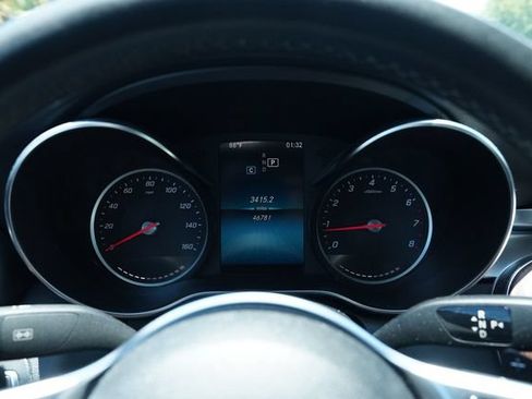 Used 2019 Mercedes-Benz C 300 Sedan image 41