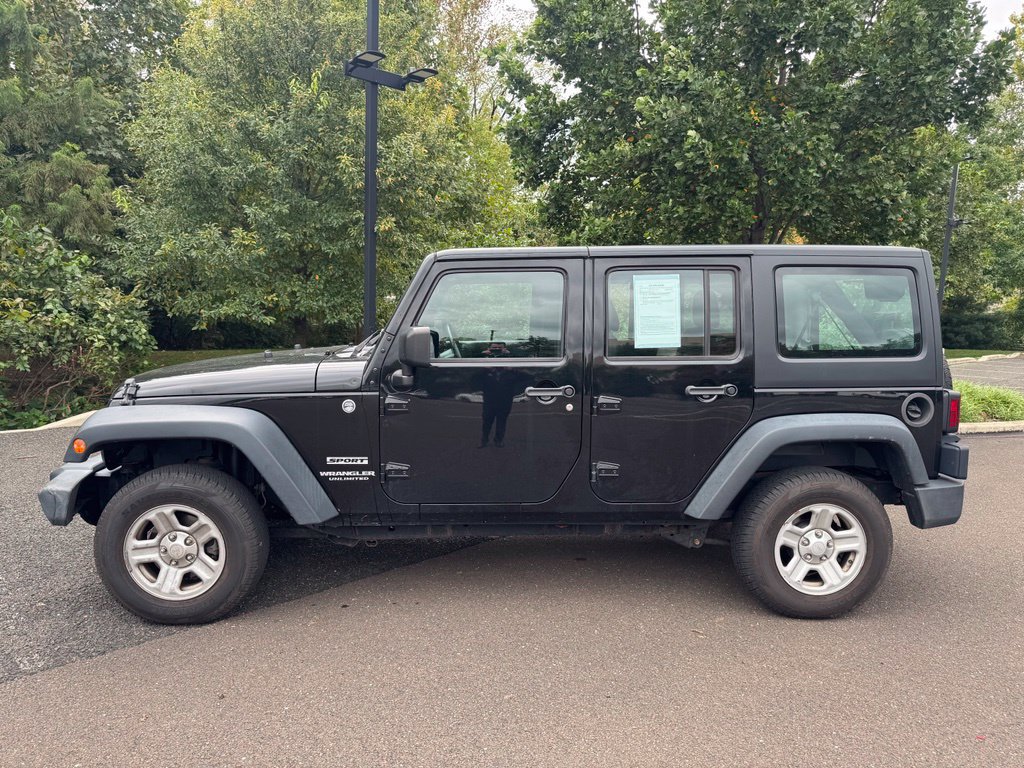 Used 2015 Jeep Wrangler Unlimited Sport w/ Connectivity Group AWD/4WD image 2