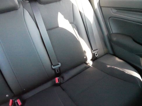 Certified 2025 Honda Civic Sport image 14