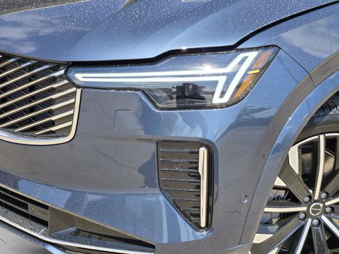 New 2026 Volvo XC90 T8 Plus w/ Protection Package Premier AWD/4WD image 10