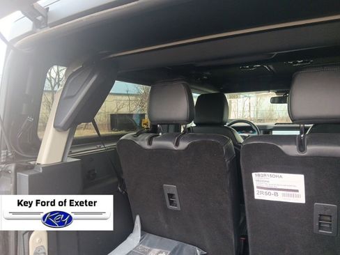 New 2025 Ford Bronco Badlands image 13