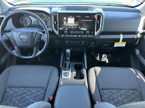 New 2026 Nissan Frontier SV w/ Tow Package AWD/4WD image 18
