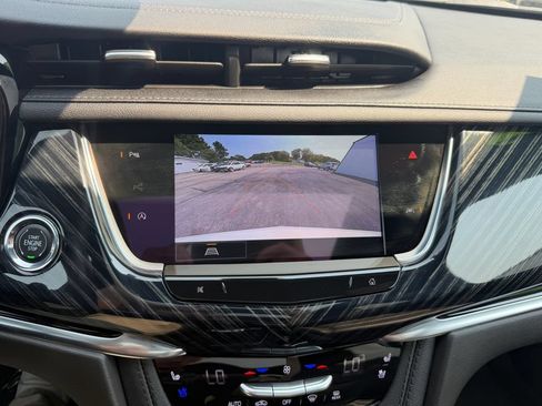 Used 2024 Cadillac XT6 Premium Luxury w/ LPO, Floor Liner Package AWD/4WD image 30
