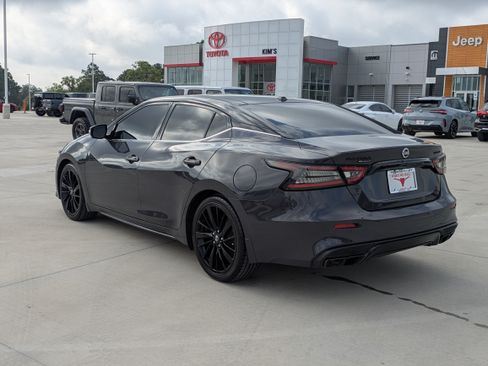 Used 2021 Nissan Maxima Platinum w/ 40th Anniversary Package FWD image 3