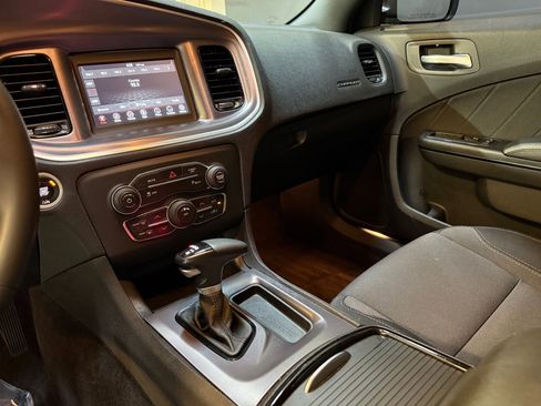 Used 2019 Dodge Charger SXT w/ Plus Group image 26