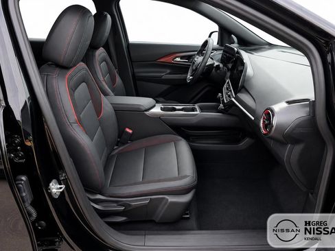 Used 2025 Chevrolet Equinox EV RS FWD image 10