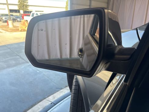 Used 2019 GMC Acadia SLT image 20