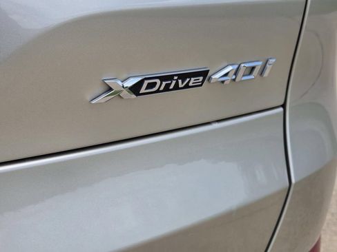 Used 2019 BMW X5 xDrive40i w/ Convenience Package AWD/4WD image 10