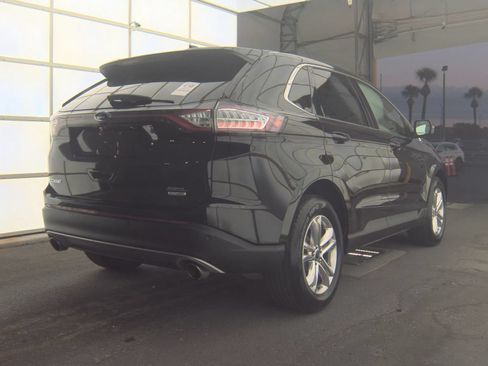 Used 2017 Ford Edge SEL w/ Equipment Group 201A FWD image 2