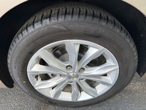 Used 2024 Chevrolet Malibu LT FWD image 19