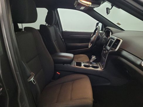 Used 2019 Jeep Grand Cherokee Laredo AWD/4WD image 21