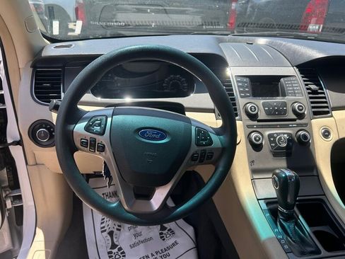 Used 2017 Ford Taurus SE FWD image 16
