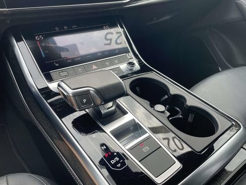Certified 2025 Audi Q7 3.0T Premium Plus AWD/4WD image 30