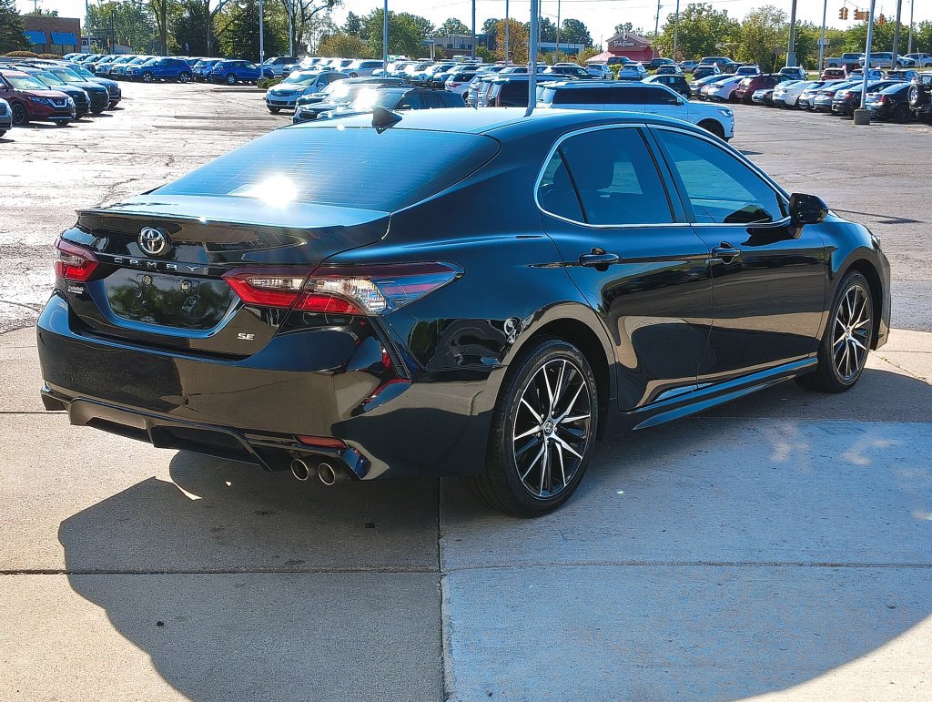 Used 2024 Toyota Camry SE FWD image 25