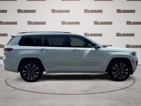 Used 2022 Jeep Grand Cherokee L Overland w/ Advanced Protech Group III AWD/4WD image 6