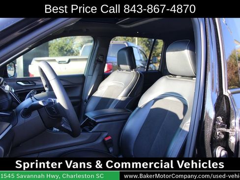 Used 2023 Jeep Grand Cherokee Altitude AWD/4WD image 7