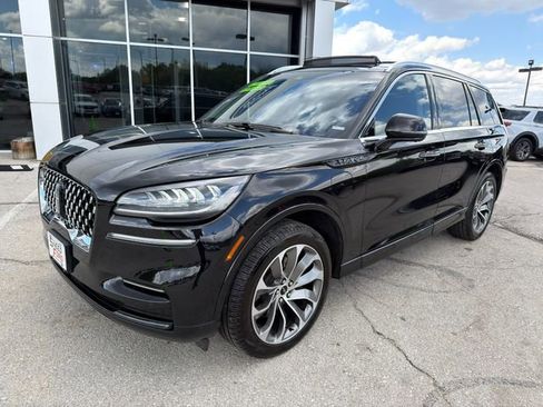 Used 2023 Lincoln Aviator Grand Touring AWD/4WD image 3