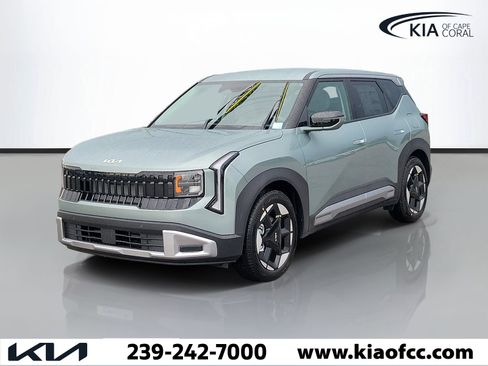 New 2027 Kia Seltos S FWD image 3