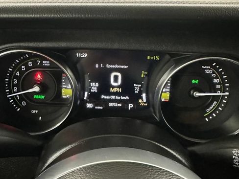 Used 2023 Jeep Wrangler Unlimited Sahara w/ Cold Weather Group AWD/4WD image 18
